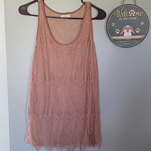 Maurices Tops - Maurices XXL rose lace tank
